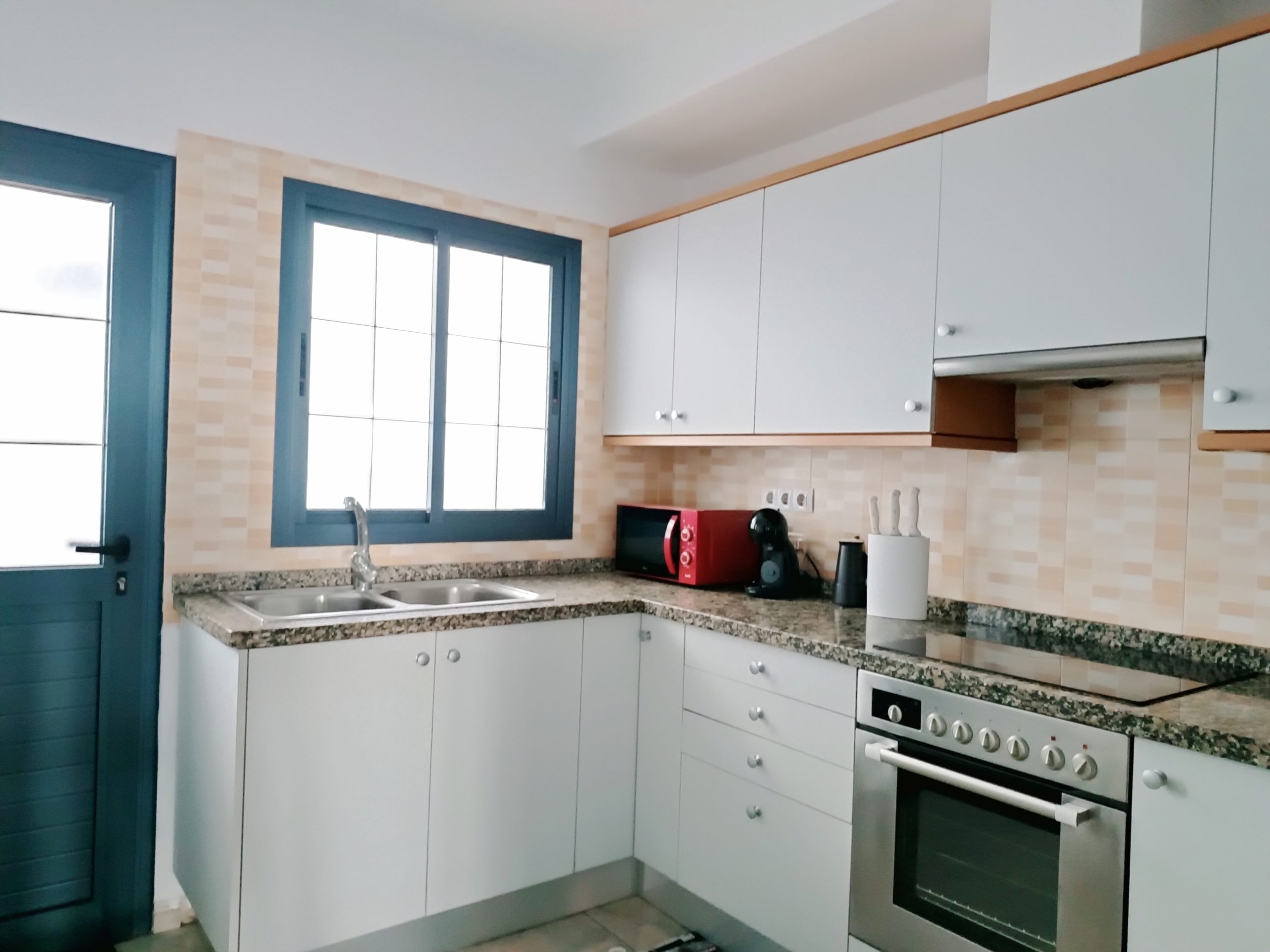 K’LAYA LIFE BEACH SEA VIEW – Holiday House
