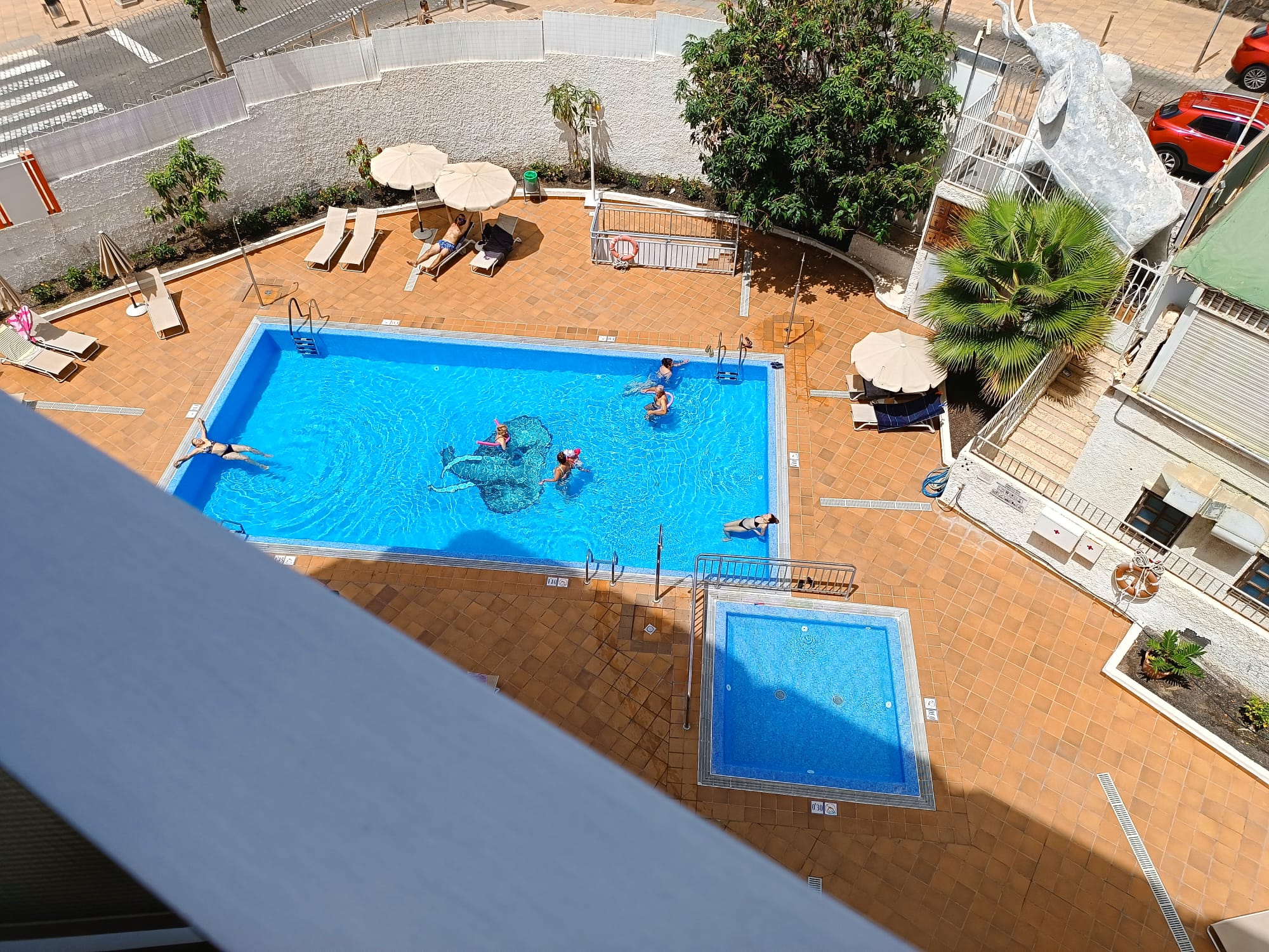 IN THE HEART OF PLAYA DEL INGLES – LOS ELEFANTES