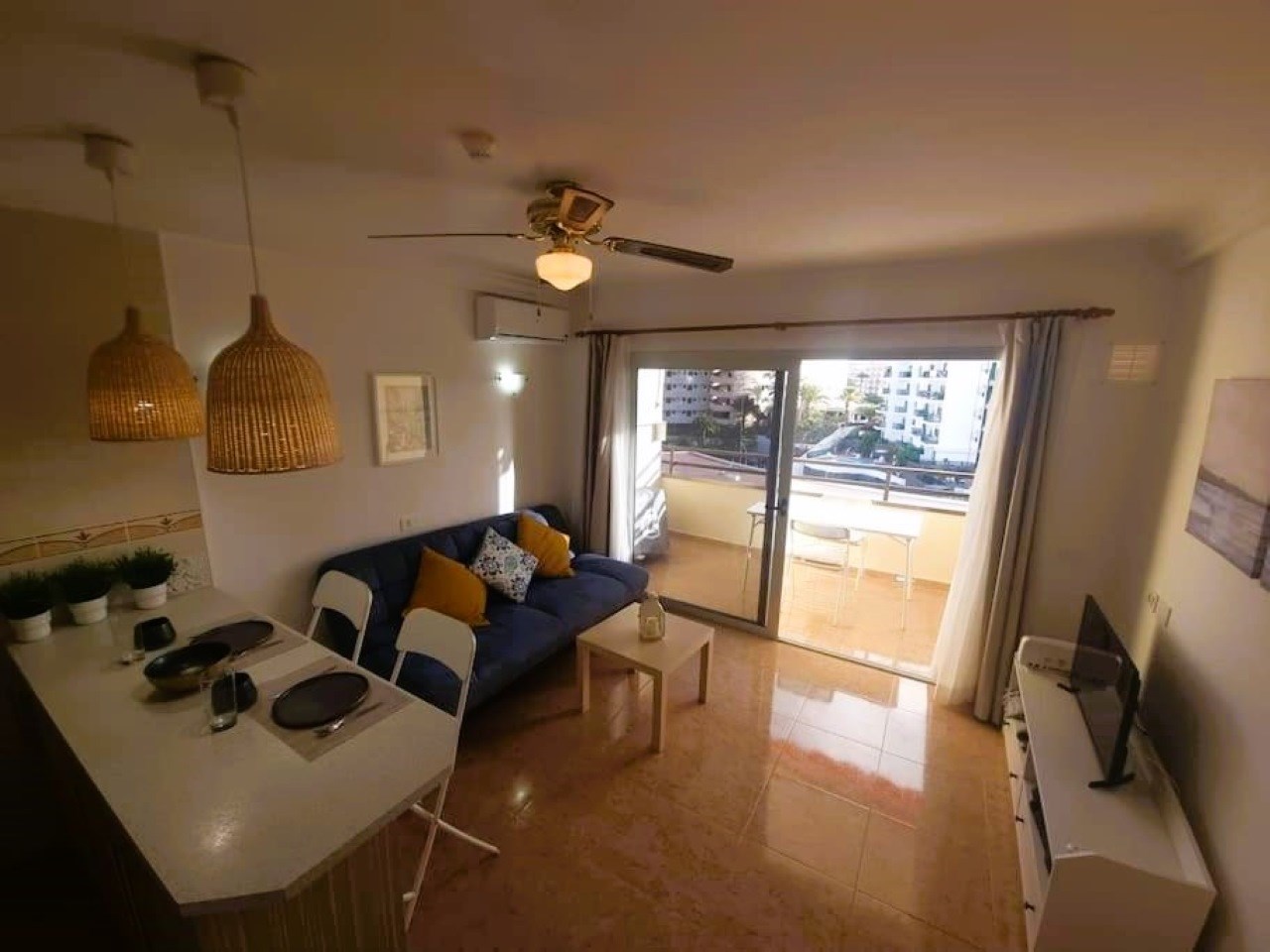 Lovely apartment very close to the beach