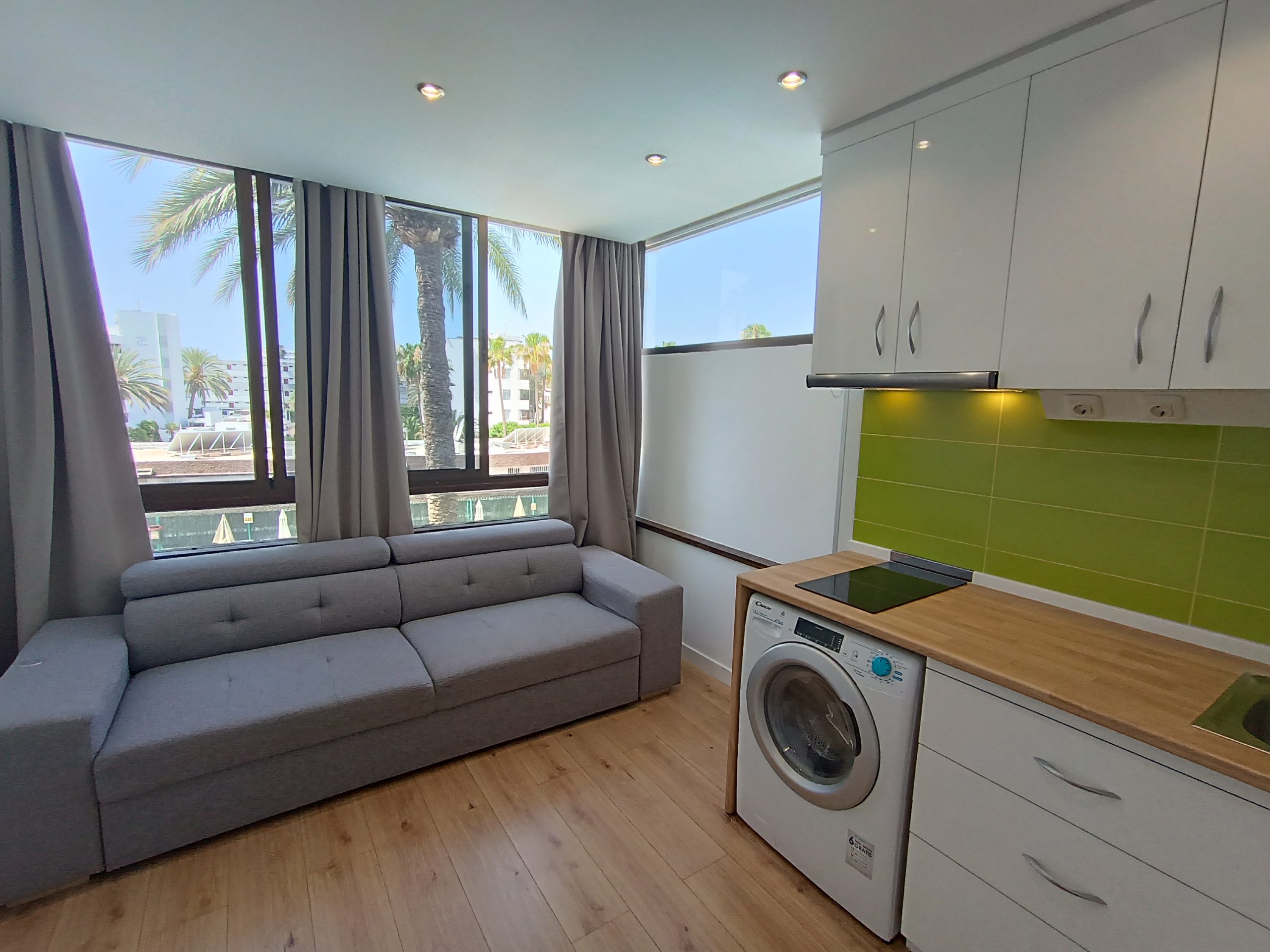 KOKA VACATIONS – PLAYA DEL INGLES